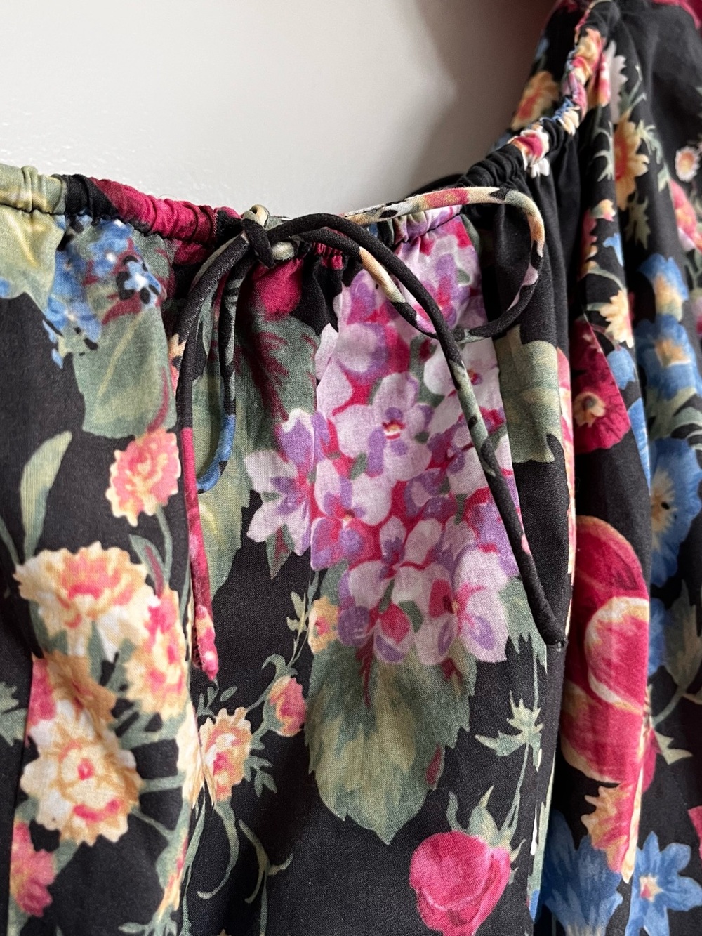 Selkie Black Floral Puff-Sleeve Gown with Colorful Blooms - Picture 2 of 8